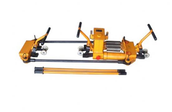 點(diǎn)擊查看詳細(xì)信息<br>標(biāo)題：YTF-400Ⅱ型液壓軌縫調(diào)整器 閱讀次數(shù)：2149