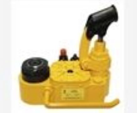 點擊查看詳細(xì)信息<br>標(biāo)題：YQ-88B型高鐵液壓起道器 閱讀次數(shù)：2183