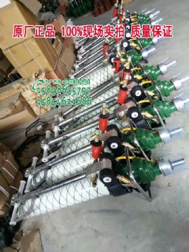 點(diǎn)擊查看詳細(xì)信息<br>標(biāo)題：發(fā)往山西太原MQT-120/2.3氣動(dòng)錨桿鉆機(jī)及配件 閱讀次數(shù)：2178