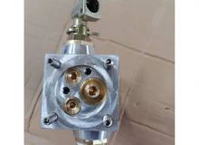 點(diǎn)擊查看詳細(xì)信息<br>標(biāo)題：閥塊總成 閱讀次數(shù)：2085