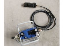 點(diǎn)擊查看詳細(xì)信息<br>標(biāo)題：錨索張拉機(jī)具 閱讀次數(shù)：1774